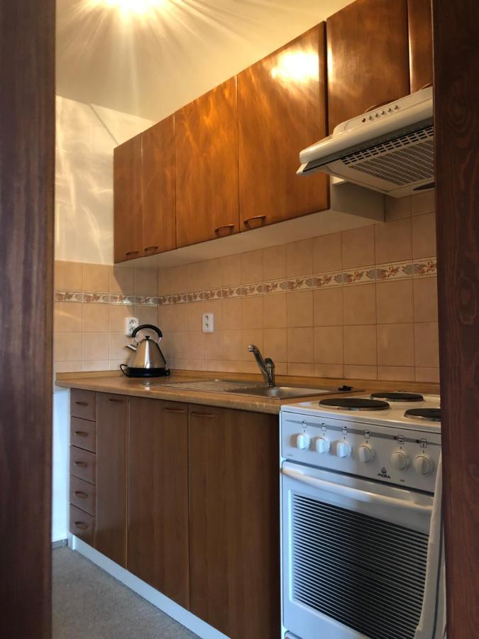 Mala Svata Hora - Penzion & Restaurace Mníšek pod Brdy エクステリア 写真